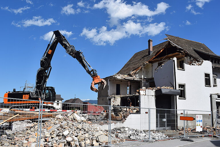 16.06.2026: Abriss Bankgebäude Teil 2